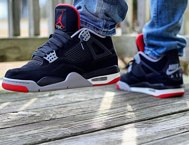 Air Jordan 4 Retro OG "Bred"