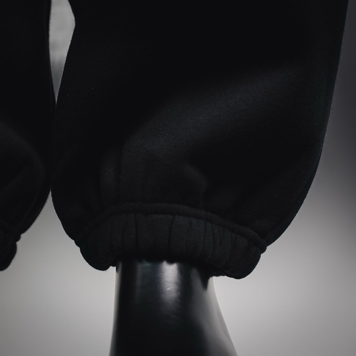 SUPREME X NIKE SWEATPANTS "BLACK"