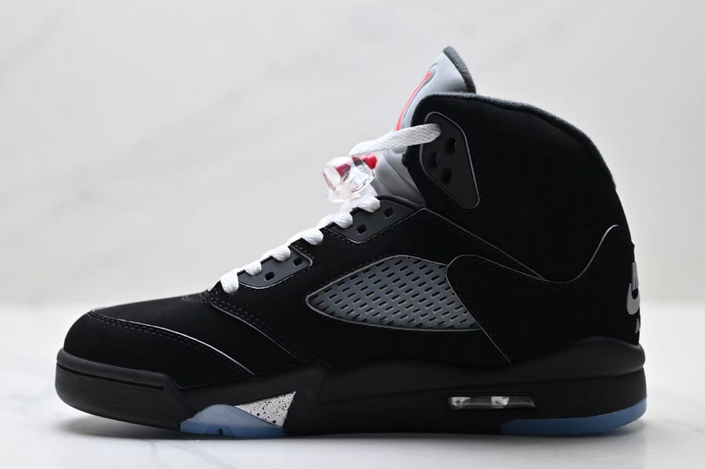Air Jordan 5 Retro “OG Black Metallic ”