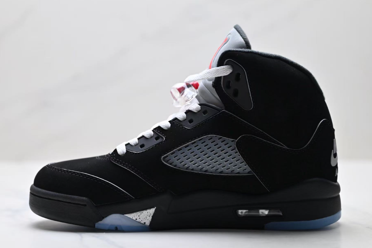 Air Jordan 5 Retro “OG Black Metallic ”