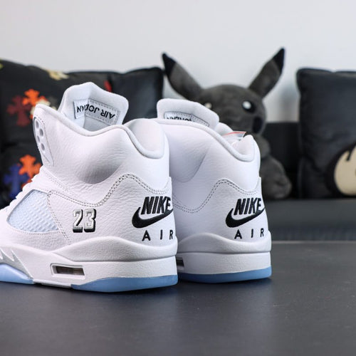 Air Jordan 5 Retro “White Metallic”